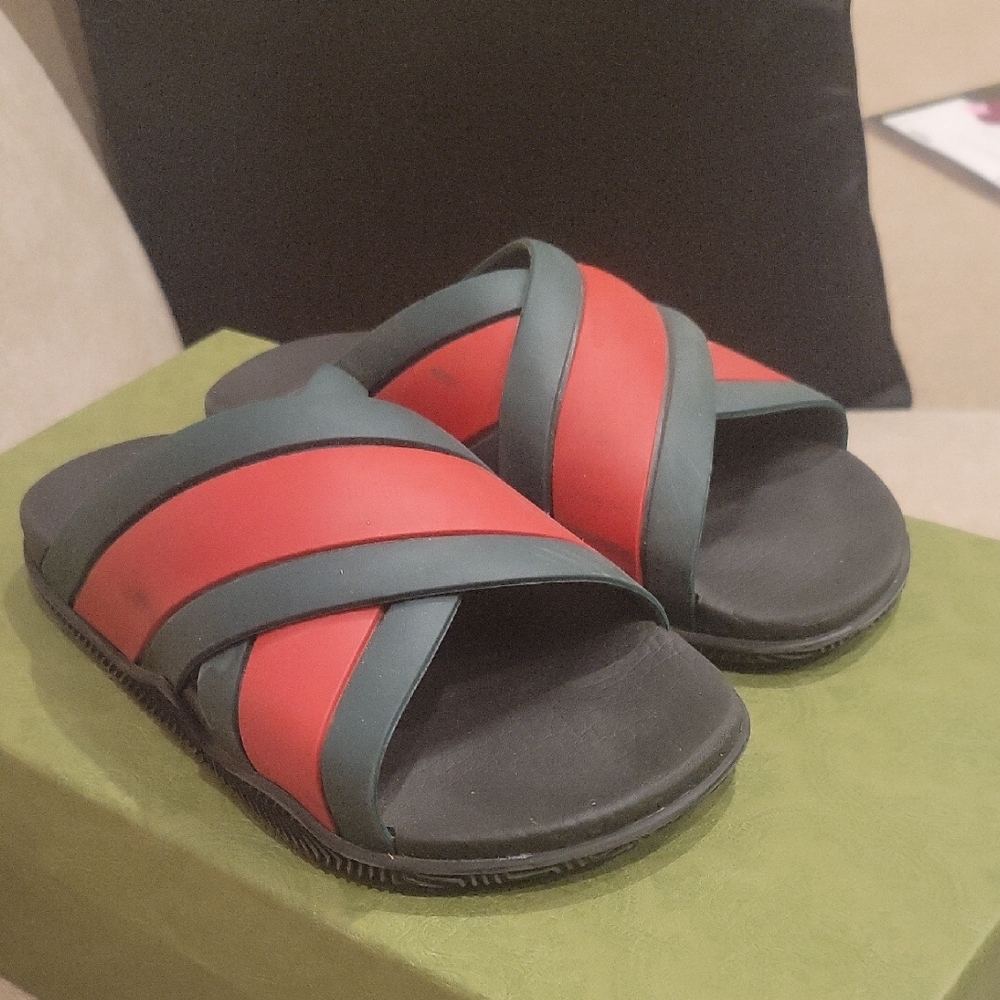 Gucci Rubber VRV Slides